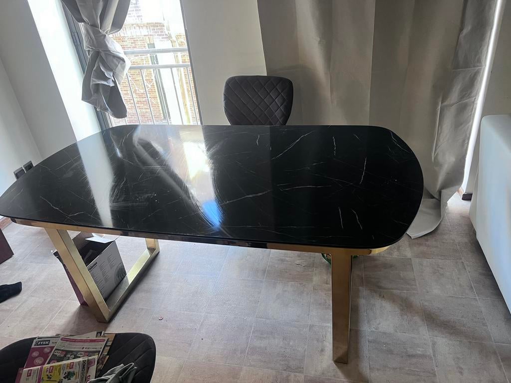 Eet tafel met 2 stolen, Ophalen, Zo goed als nieuw