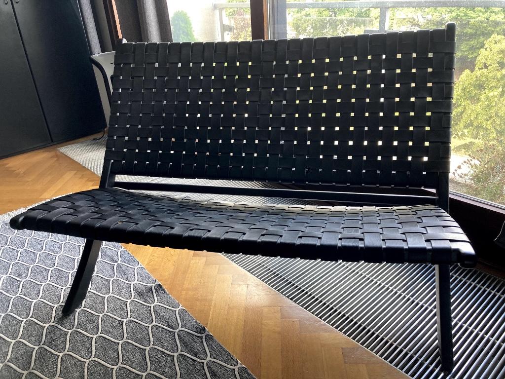 Zwarte tweezit, hout & leder, Huis en Inrichting, Hedendaags design, Tweepersoons, 75 tot 100 cm, Ophalen of Verzenden