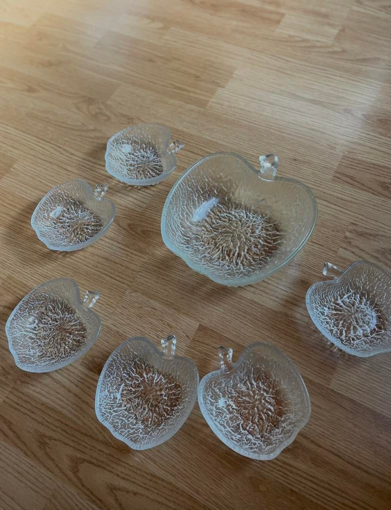 Plat et 6 raviers en forme pomme, Enlèvement ou Envoi, Comme neuf