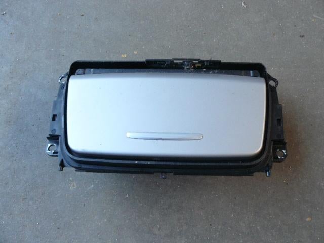 Cendrier + allumeur cigarette E90 91 92 93 E87 E82 E81 E88, Autos : Pièces & Accessoires, Enlèvement ou Envoi, Utilisé, BMW