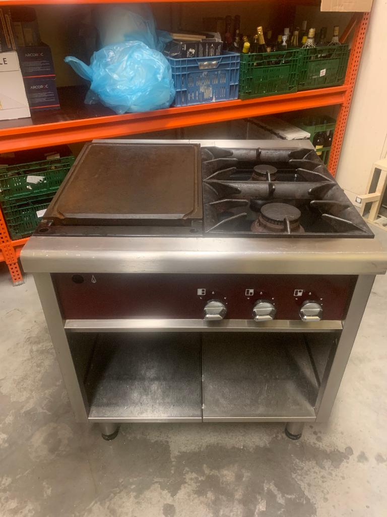 Cuisinière CHARVET PRO GAZ, Electroménager, Gaz, Plaque chauffante, Enlèvement, Utilisé