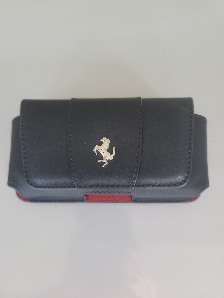 Lederen gsm tasje Ferrari, Enlèvement ou Envoi, Comme neuf