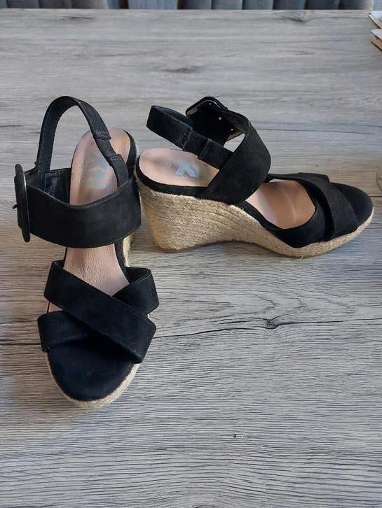 Chaussures compensées noires Xti 38, Vêtements | Femmes, Comme neuf, Enlèvement, XTI, Noir