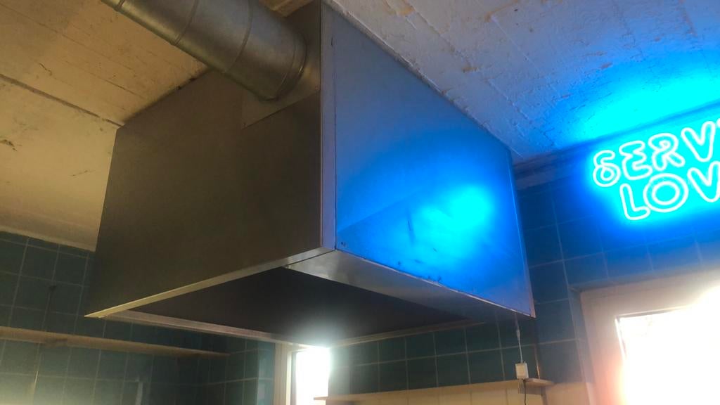 Horeca Dampkap met moter en 6m buizen twv 1150€, Elektronische apparatuur, Afzuigkappen, Ophalen, Overige typen, Zo goed als nieuw