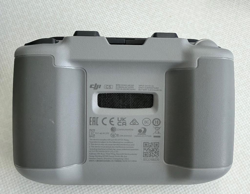 DJI RC controller, TV, Hi-fi & Vidéo, Drones, Neuf, 250 à 900 g, Enlèvement ou Envoi, Qualité supérieure