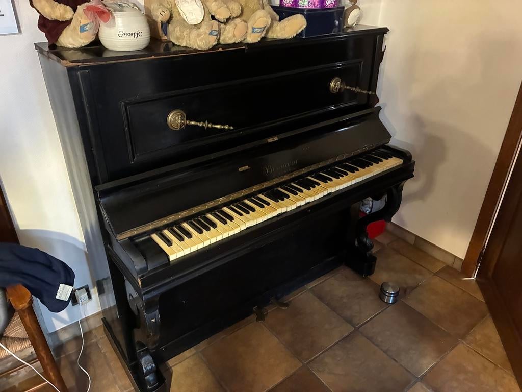 Oude piano, Muziek en Instrumenten, Piano's, Ophalen, Gebruikt, Zwart, Piano