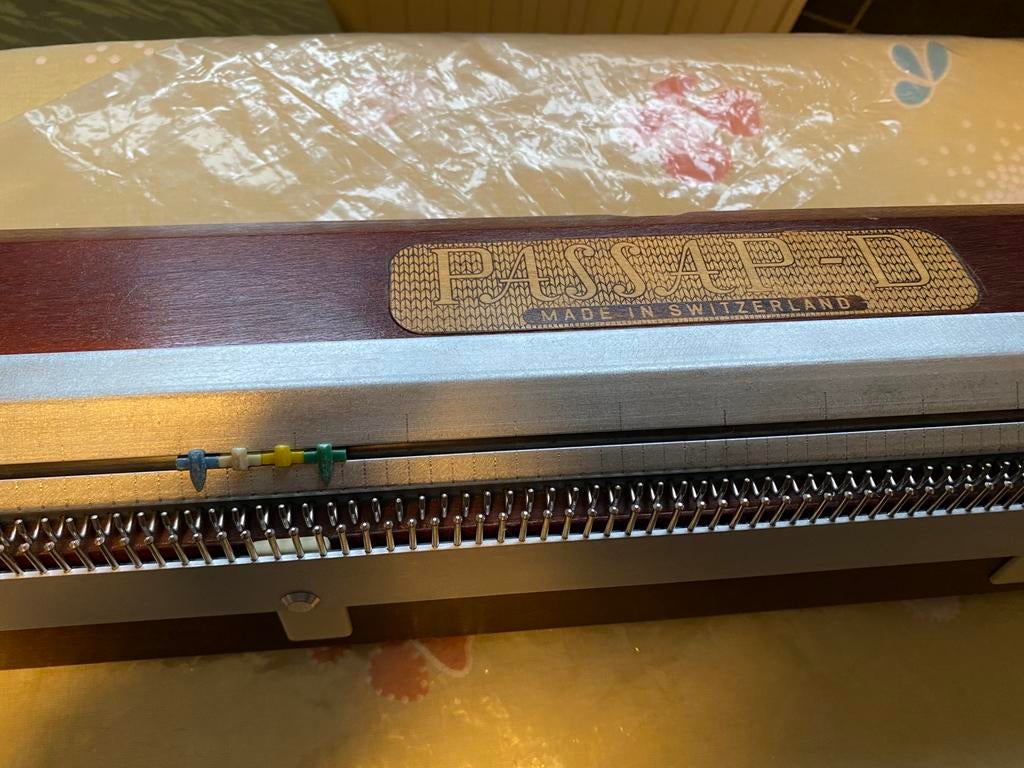 Machine à tricoter PASSAP - D, Hobby & Loisirs créatifs, Enlèvement, Comme neuf