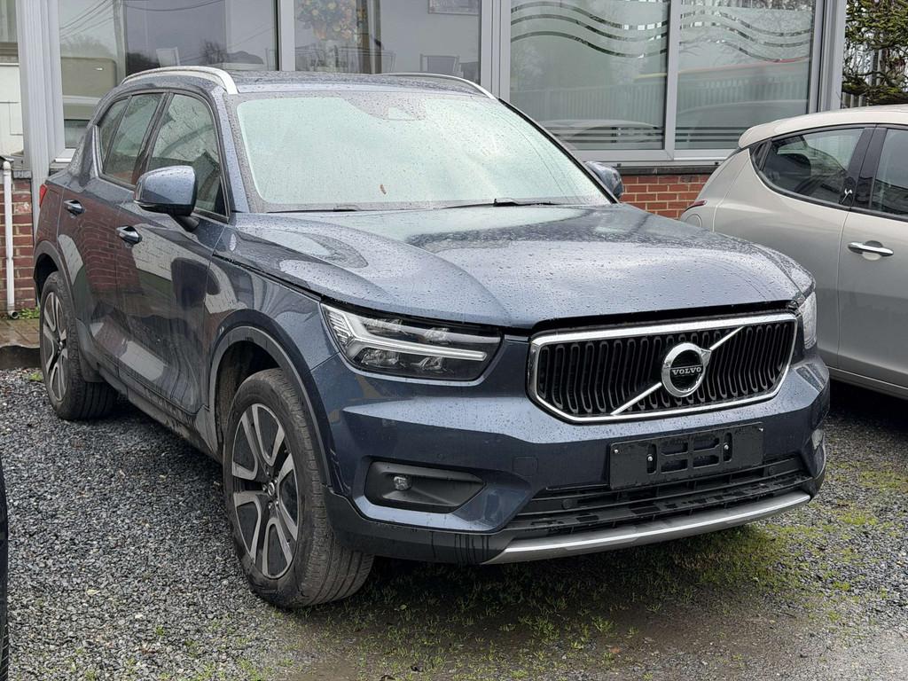 Volvo XC40 XC40 1.5 T2 Momentum Pro MARCHAND/EXPORT, Auto's, Volvo, Voorwielaandrijving, Gebruikt, Leder, SUV of Terreinwagen