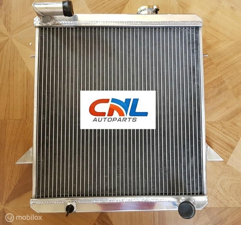 Radiateur Triumph TR6 1975 1976 manual radiator, Neuf, Enlèvement ou Envoi