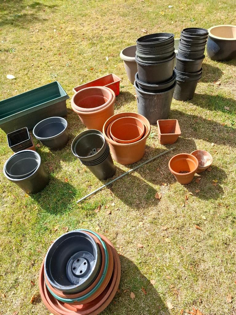 bloempotten in plastiek, Tuin en Terras, Bloempotten, Ophalen