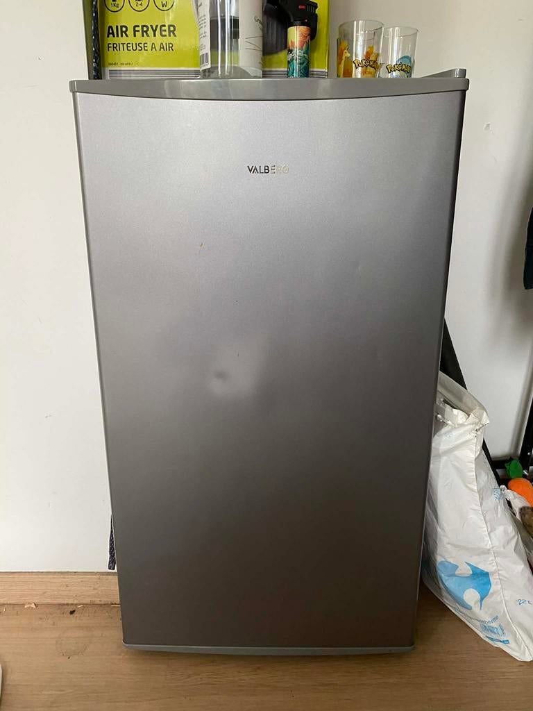 Frigo Valberg classe A, Enlèvement, Comme neuf, Avec compartiment congélateur, Classe énergétique A ou plus économe