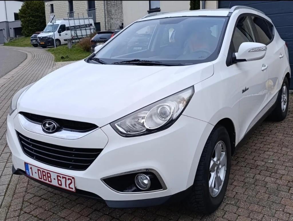 Hyundai iX35 - 8350€, Auto's, Hyundai, 100 kW, 4 cilinders, Leder en Stof, Wit