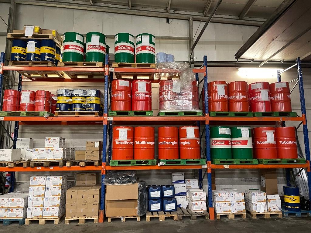 DESTOCKAGE HUILES MOTEUR HYDRAULIQUE TRANSMISSION, Enlèvement