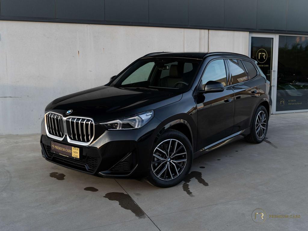 BMW X1 sDrive18 l Limited M Edition l Pano l Trekhaak, Gebruikt, Zwart, 136 pk, Zwart
