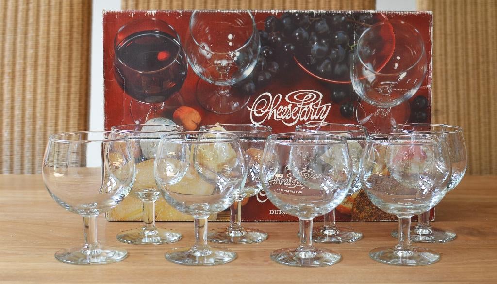 SET VAN 2 x 4 ONGEBRUIKTE DUROBOR CHEESEPARTY WIJNGLAZEN, Huis en Inrichting, Keuken | Servies, Ophalen, Glas of Glazen