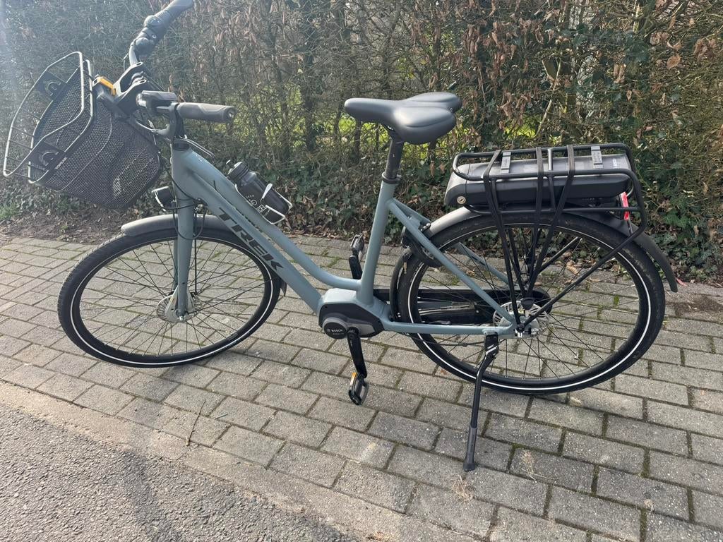 Vélo Trek électrique femme, Vélos & Vélomoteurs, Enlèvement, Comme neuf, 50 km par batterie ou plus