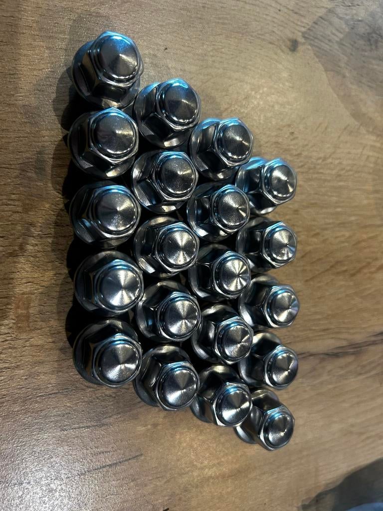 Ecrous jantes alu ford, Enlèvement, Neuf