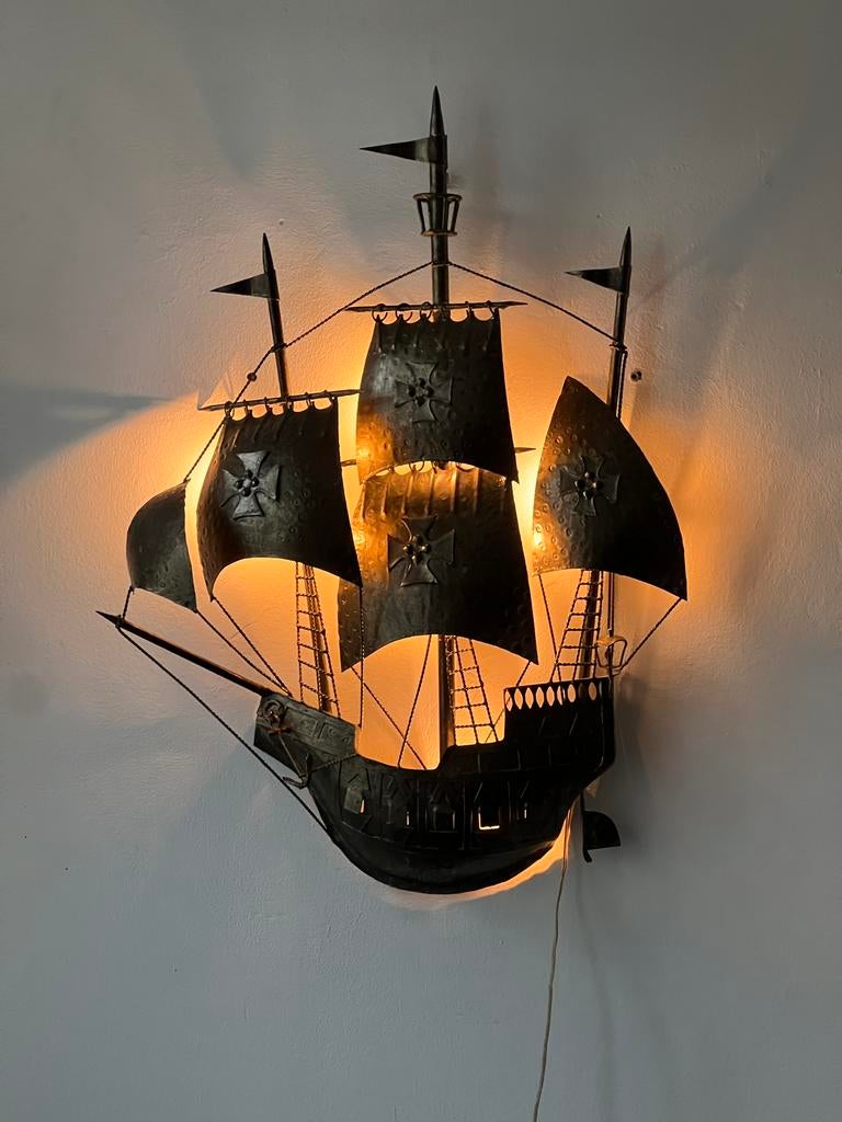 Wandlamp met afbeelding van een Spaans schip uit de jaren 70, Antiek en Kunst, Ophalen