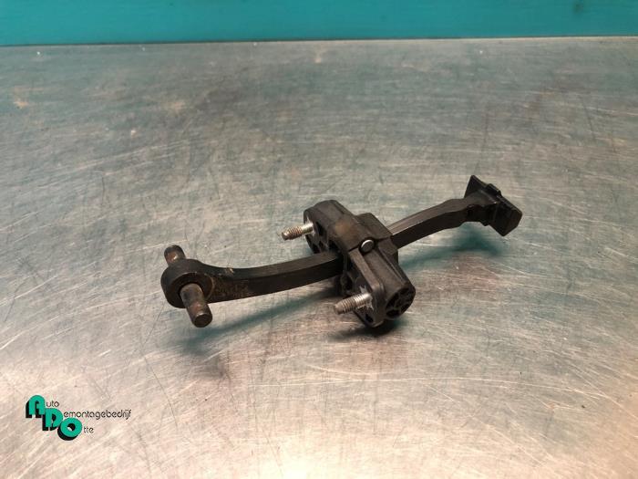 Deurvanger bus/bestel rechts van een Citroen Nemo (Nemo 08-), Gebruikt, -, Ophalen of Verzenden, -