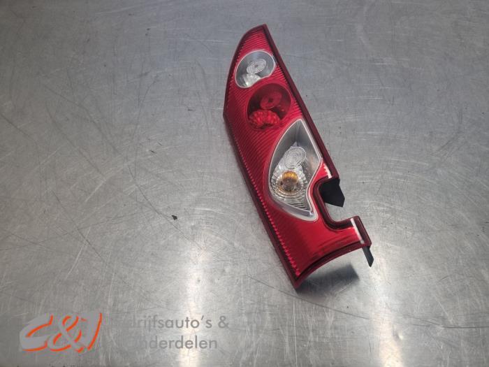 Feu arrière gauche d'un Renault Kangoo, Autos : Pièces & Accessoires, Renault, -, 3 mois de garantie, Utilisé