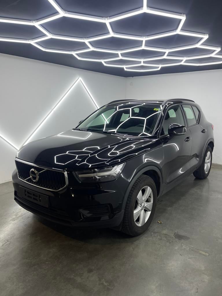 VOLVO XC40| 2022| 95.687KM| 1 JAAR GARANTIE, Voorwielaandrijving, Stof, 4 cilinders, USB
