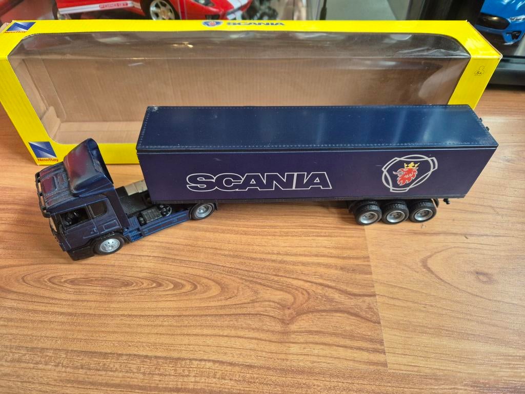 Scania R4  schaal 1:43, Hobby en Vrije tijd, Modelauto's | 1:32, Ophalen