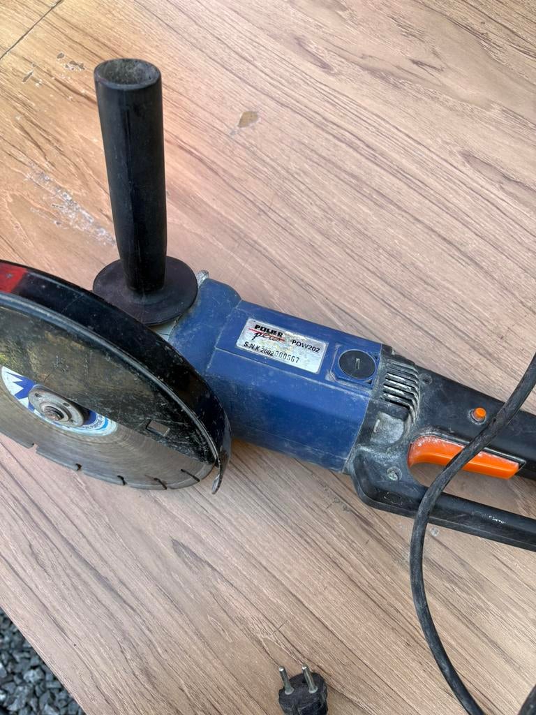 Slijpmachine met Diamant schijf, Doe-het-zelf en Bouw, Ophalen, Gebruikt, 700 tot 1000 watt, Haakse handslijpmachine