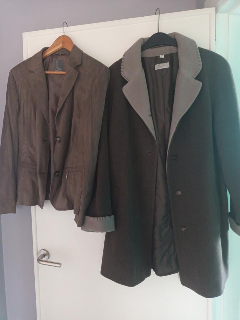Dames jassen maat 42 44 te koop voor 5euro het stuk., Ophalen, Maat 42/44 (L)