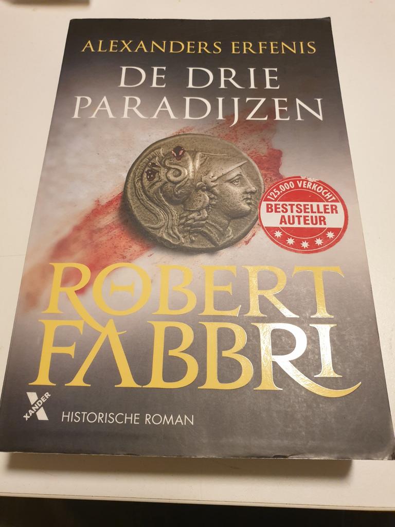 Robert Fabbri - De drie paradijzen, Boeken, Thrillers, Zo goed als nieuw, Ophalen of Verzenden