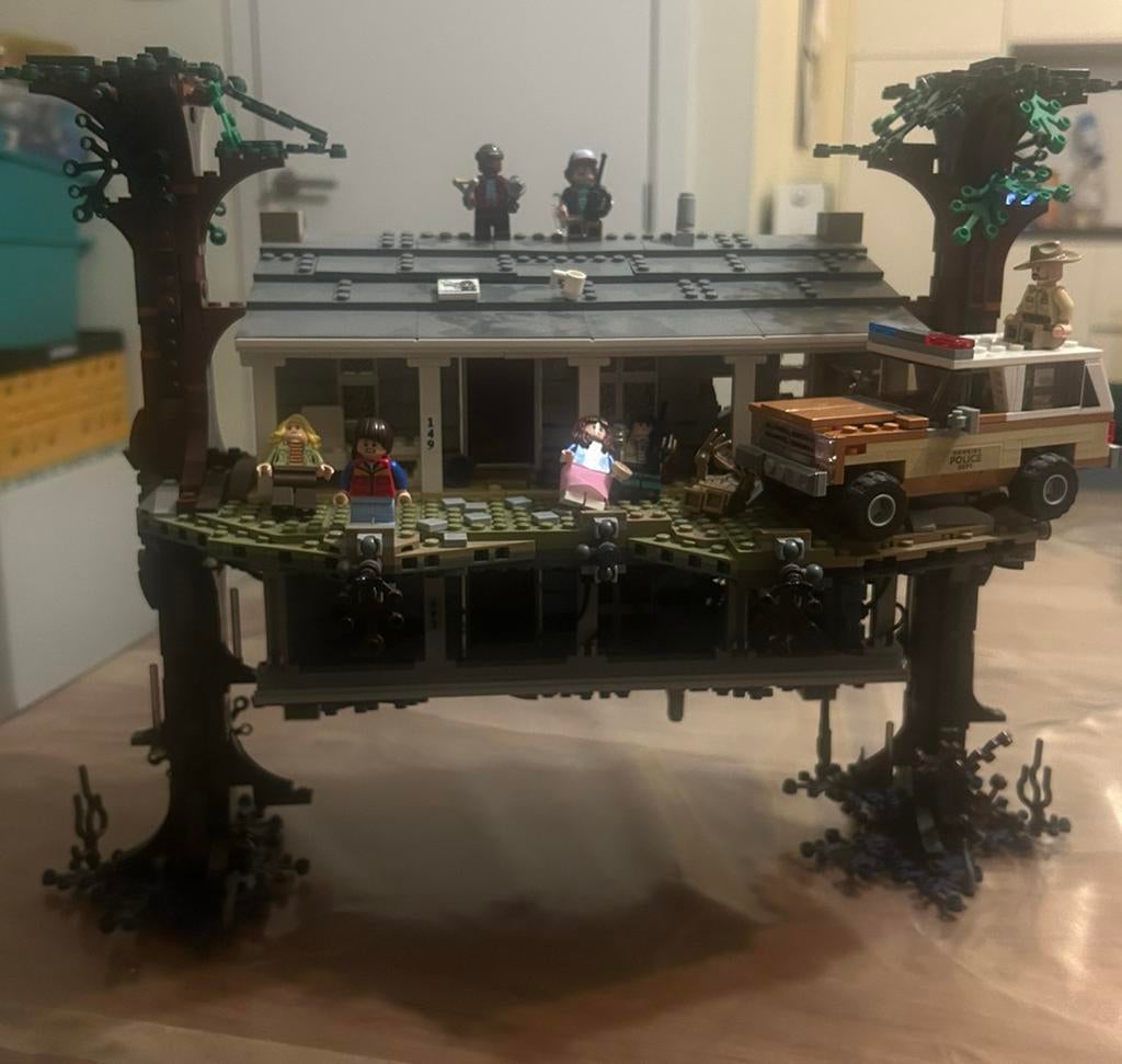 Lego 75810 stranger things, Enlèvement, Comme neuf