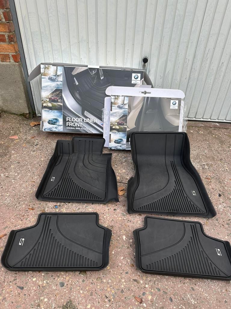 Jeu de tapis toutes saisons pour BMW Série 5 (G30, G31), Enlèvement, Comme neuf