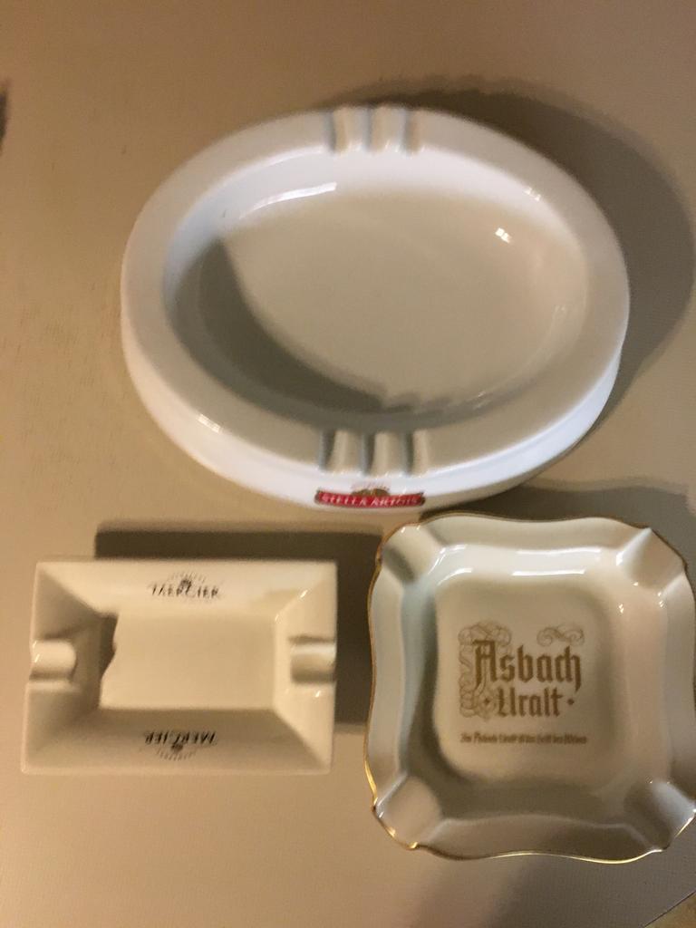 3 asbakken, Enlèvement, Comme neuf