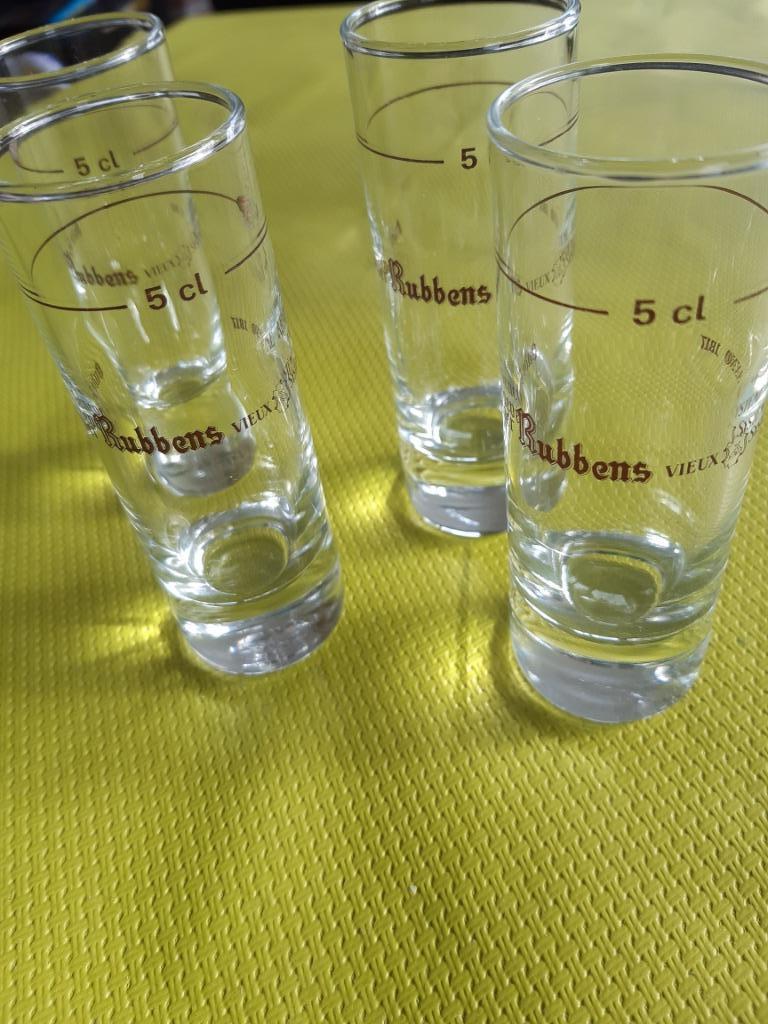 setje 4 jeneverglaasjes druppelglaasjes, Ophalen of Verzenden, Zo goed als nieuw