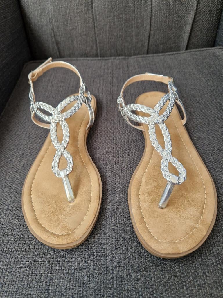 Sandales argentées comme neuves, Enlèvement ou Envoi, Comme neuf