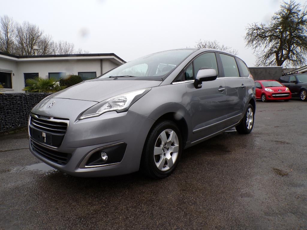 Peugeot 5008 1.5 BlueHDi Automatique/7 places /Garanti/CT OK, Autos, Argent ou Gris, Achat, Euro 6, Entreprise