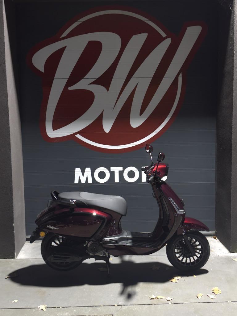 GTS Palermo Midnight Red @ BW Motors Mechelen, Ophalen, Gts, Nieuw, Klasse A (25 km/u)