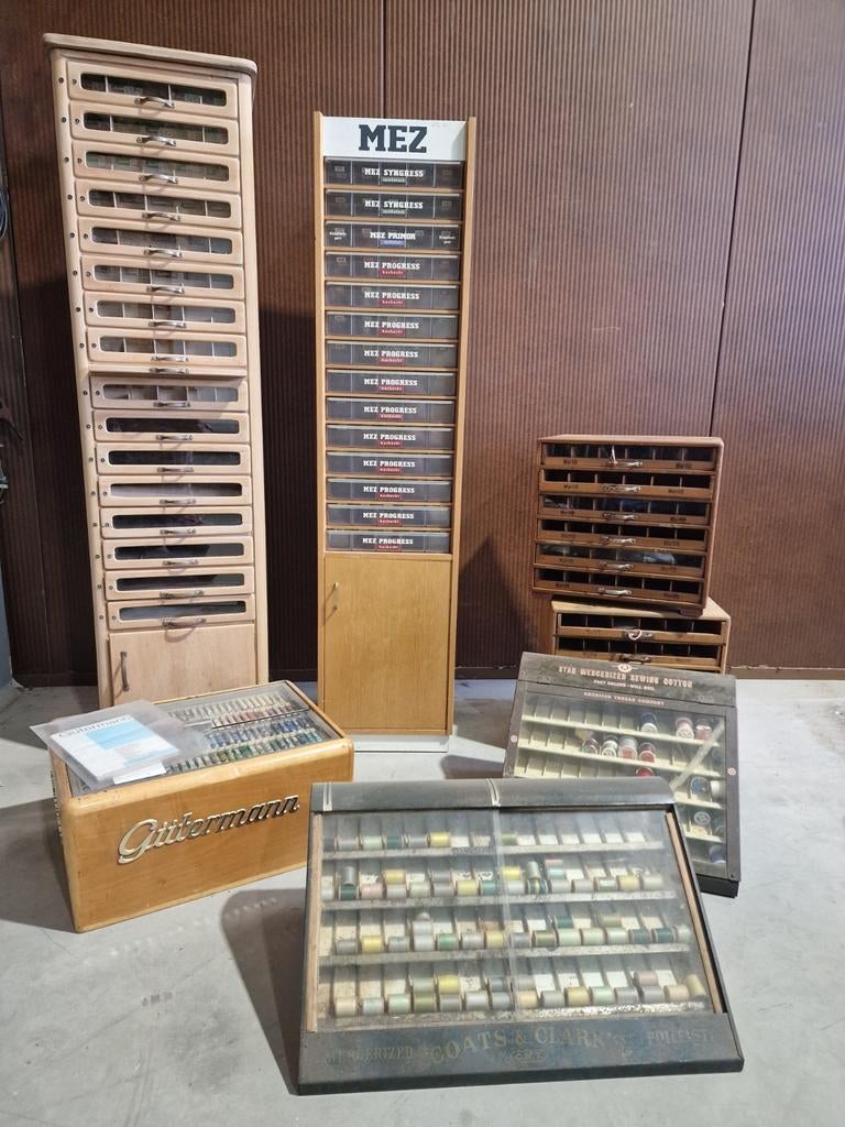 armoire à mercerie/fil de soie Gütermann, Enlèvement