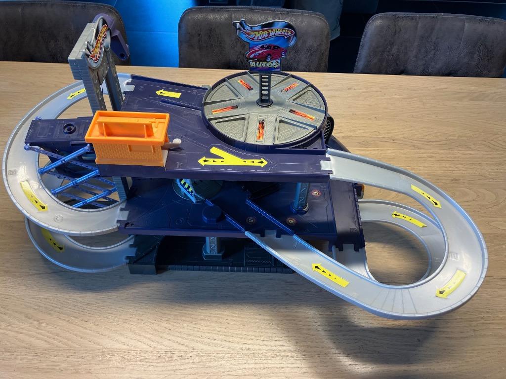 Hotwheels Autobaan/Garage, Ophalen, Gebruikt, Hot Wheels