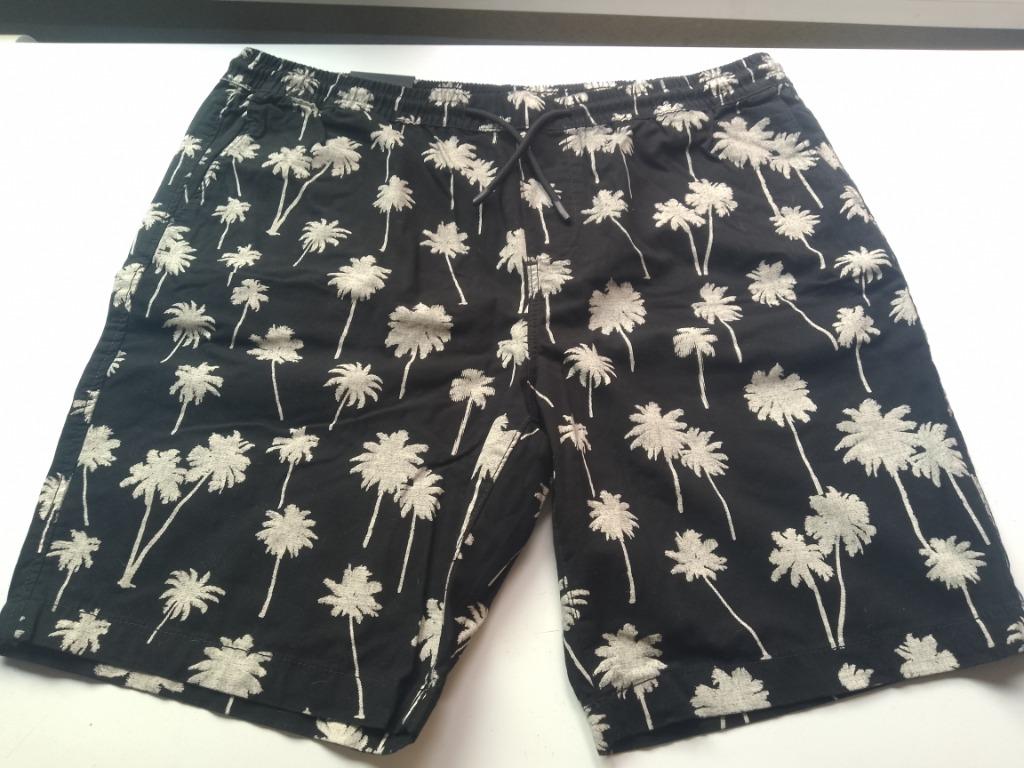 nieuwe short XL 56 / 58 C&A met zakken, Vêtements | Hommes, Pantalons, Neuf, Enlèvement ou Envoi, Taille 56/58 (XL), C&A