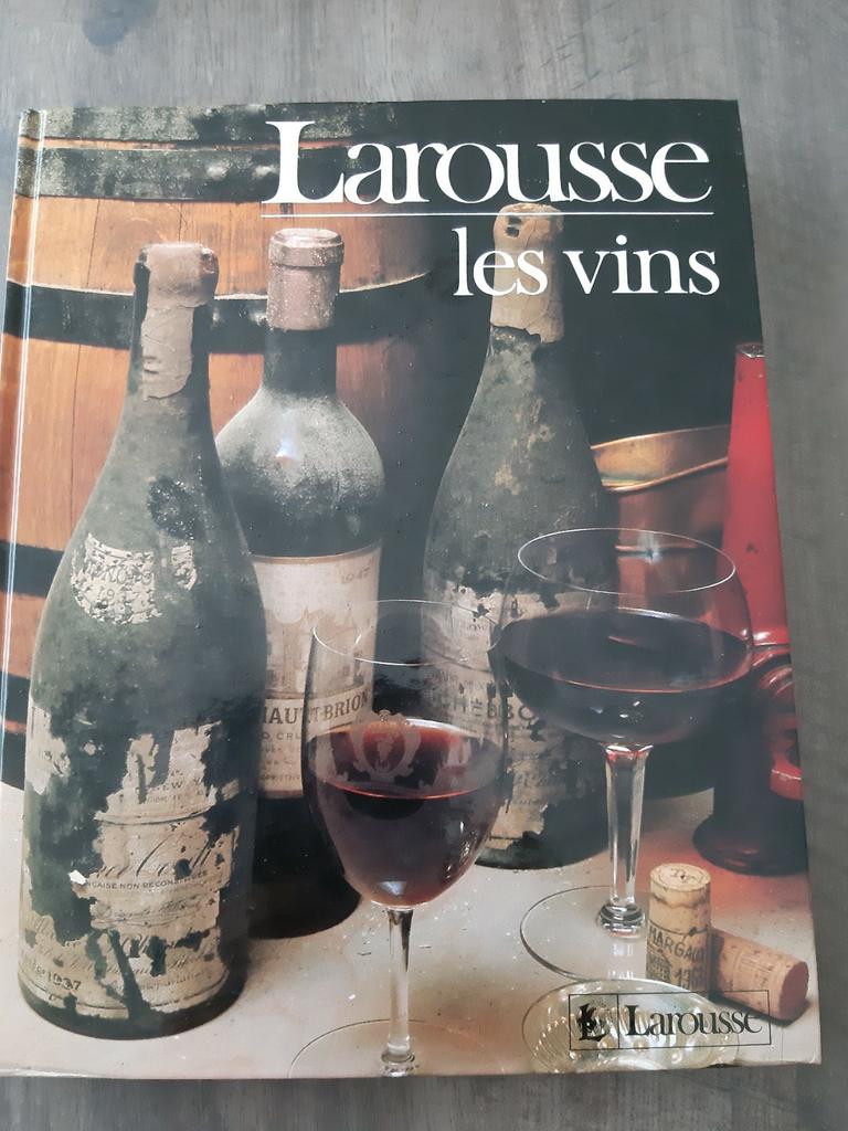 Les vins - Larousse, Enlèvement ou Envoi, Comme neuf
