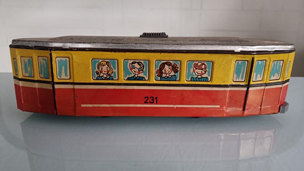 Ancien tramway en étain Agatex Romania., Enlèvement ou Envoi