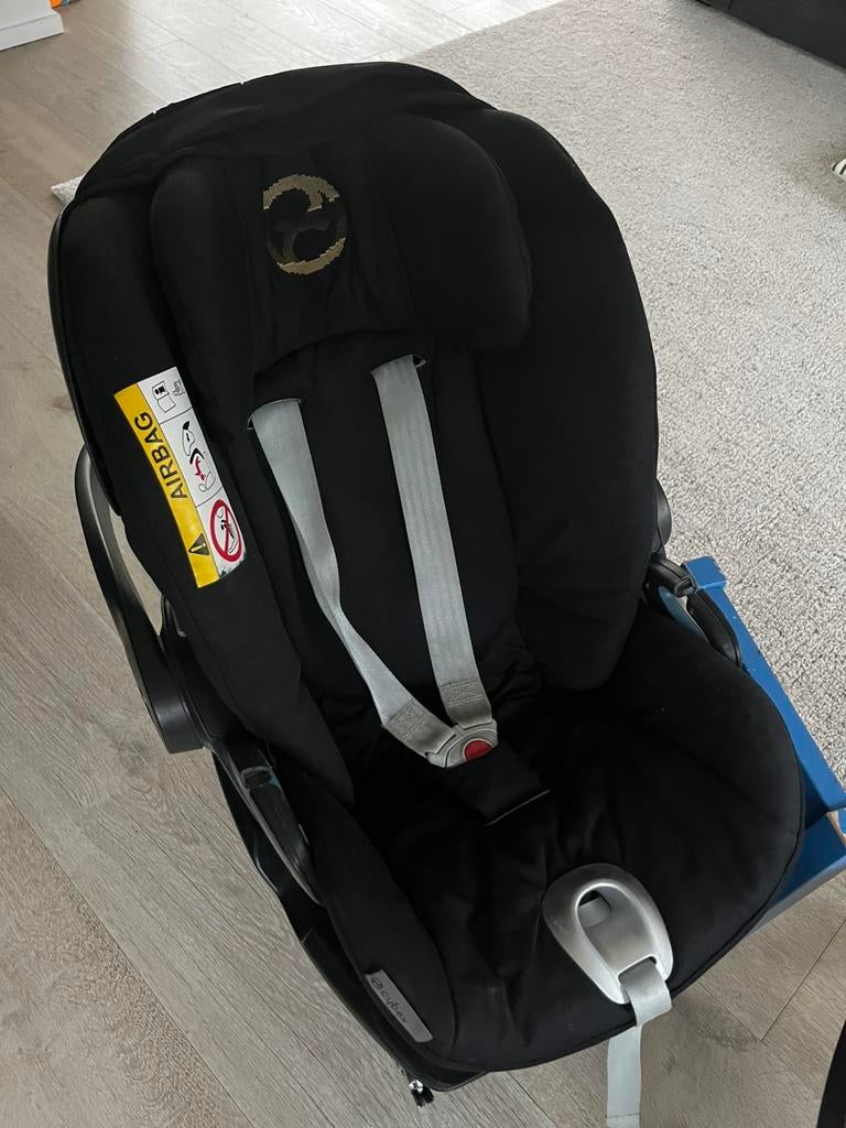 Siege Cybex Cloud Z noir avec adaptateur poussette., Enlèvement, Comme neuf