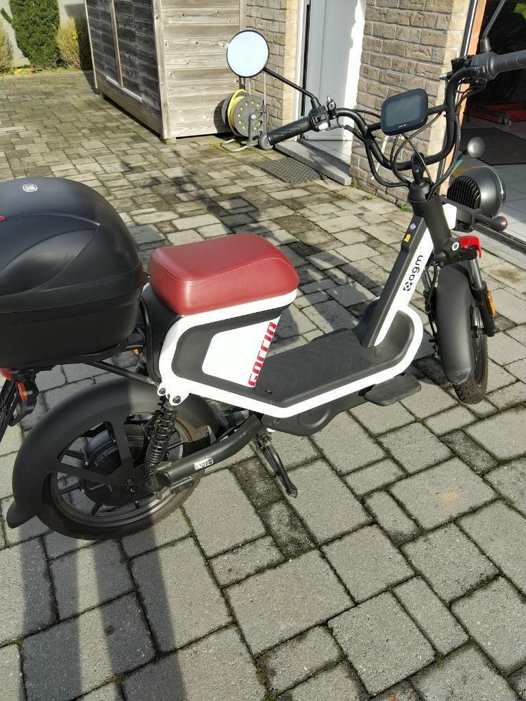 brommer, Fietsen en Brommers, Ophalen, Elektrisch, Zo goed als nieuw