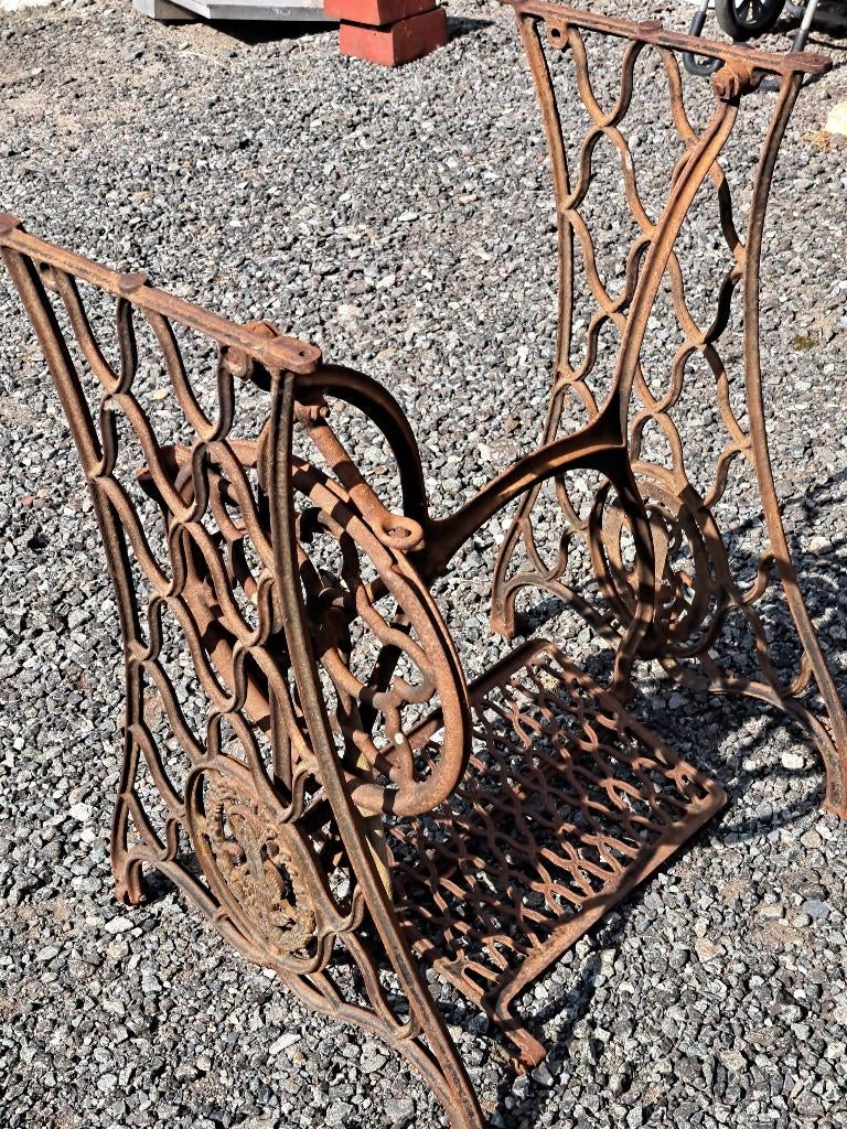 Singer naaimachinevoeten, Ophalen