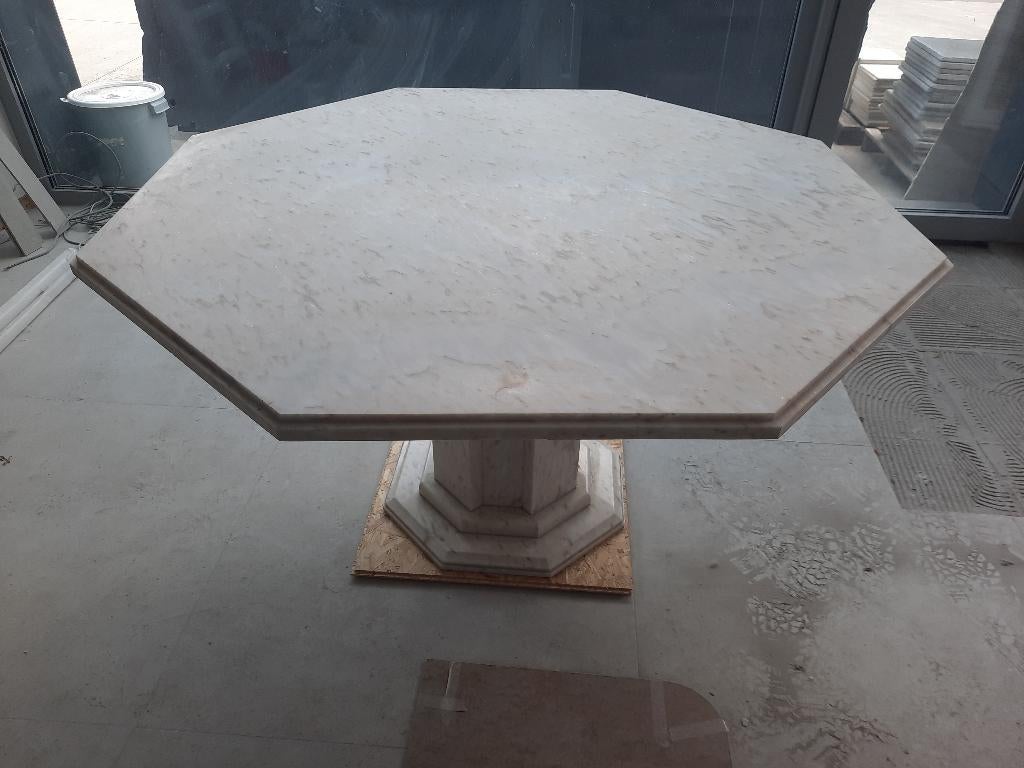 tafel in natuursteen, Huis en Inrichting, Tafels | Eettafels, Ophalen, Overige materialen, Gebruikt, Vijf personen of meer