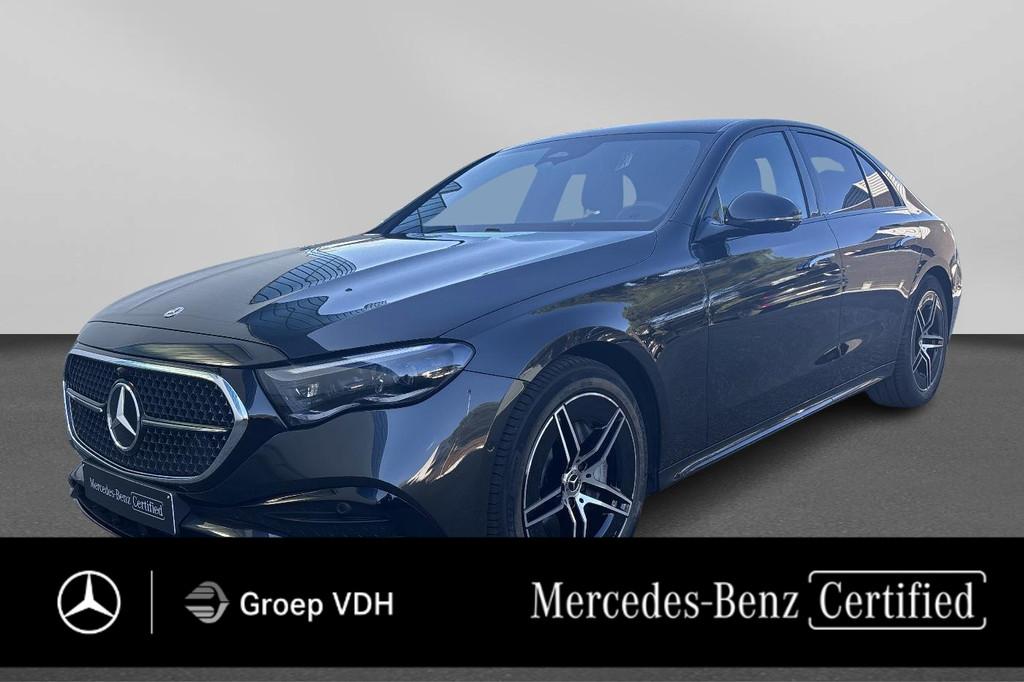 Mercedes-Benz E-klasse E 200 AMG Line, Auto's, Mercedes-Benz, Automaat, 4 deurs, Gebruikt, 4 cilinders
