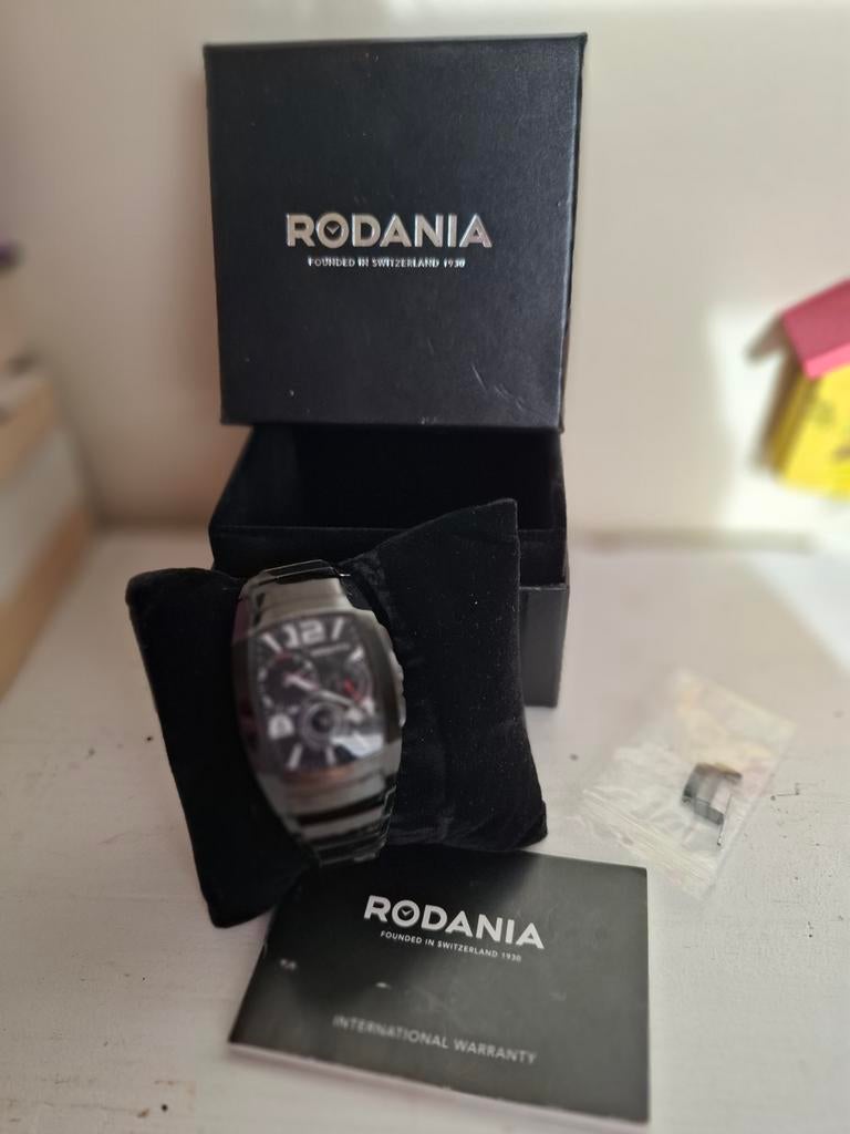 Rodania mannenhorloge, Enlèvement