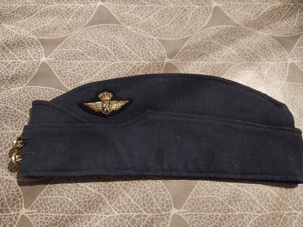 Bonnet police Sous-officier de l'armée de l'air belge, Collections, Enlèvement ou Envoi