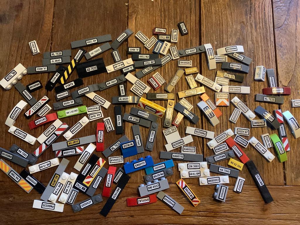 Lego nummerplaten 148 stuks / 647-4, Lego, Ophalen of Verzenden, Zo goed als nieuw, Compleet