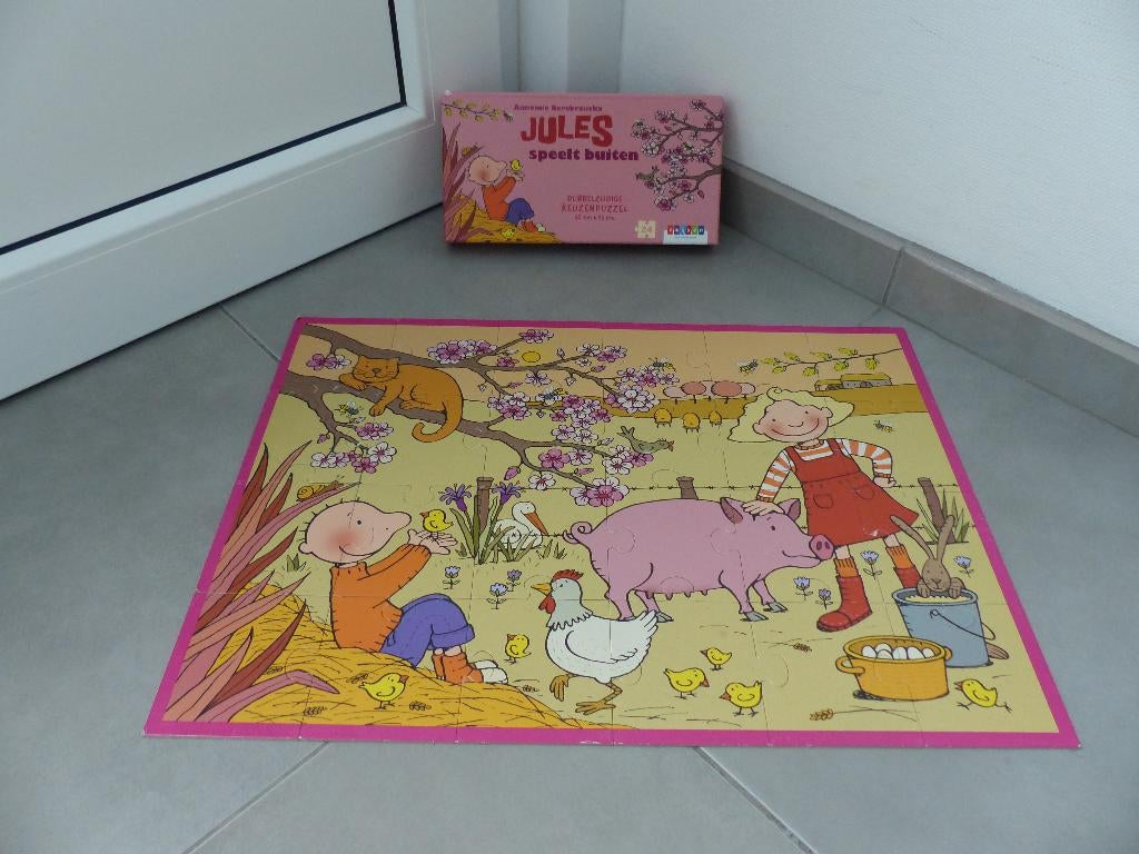 Puzzel van Jules - Jules speelt buiten (2-zijdige) 24stuks, Kinderen en Baby's, Speelgoed | Kinderpuzzels, Zo goed als nieuw, Ophalen of Verzenden